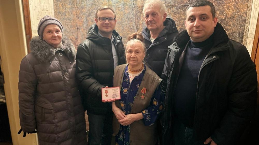 Депутат Госдумы фракции КПРФ Владимир Исаков посетил с рабочим визитом Тарусу Калужской области