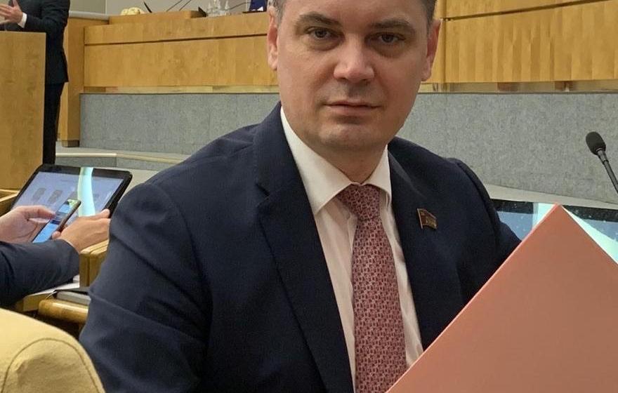 Проверить коммунальные тарифы в ЕАО потребовал от ФАС депутат-коммунист Алексей Корниенко