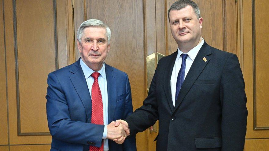 Иван Мельников принял Посла Республики Беларусь в России