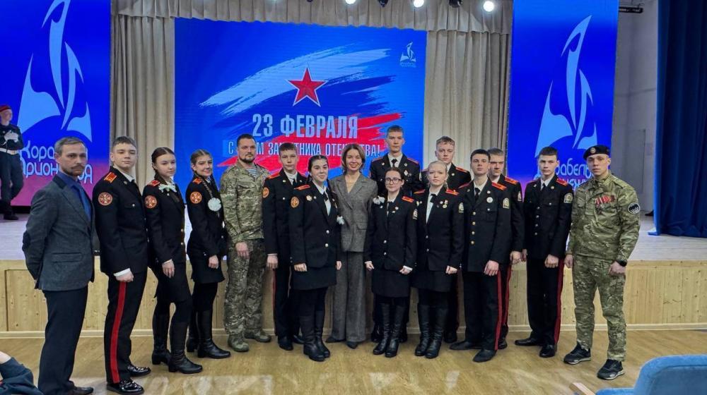 Вологодская область. Сенатор А.М. Гибатдинов провёл в кадетской школе встречу цикла «Сто вопросов взрослому», приуроченную ко Дню защитника Отечества