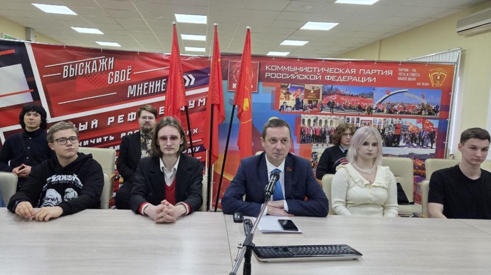 Санкт-Петербург. Коммунисты солидарны с кубинским народом!