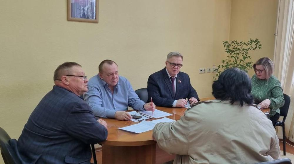 Руководитель фракции КПРФ Александр Наумов провел прием жителей городского округа Домодедово