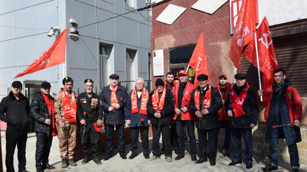 В Дагестане почтили память И. В. Сталина