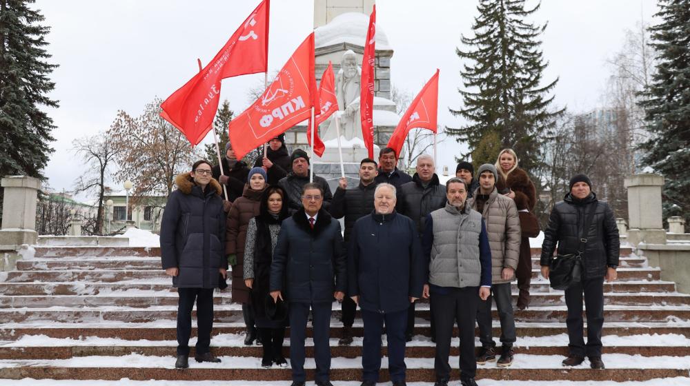 Депутаты Госдумы С.П.Обухов и А.А.Ющенко в Уфе: Память истории, поддержка учреждений культуры и семинар республиканского  партийного актива