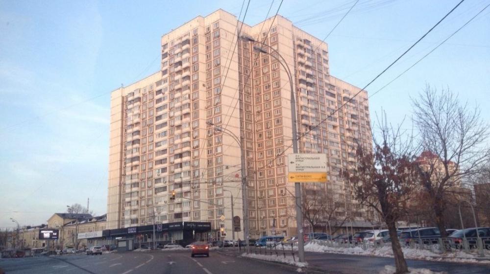 Москва. Народная приемная КПРФ. Депутат Госдумы Сергей Обухов помог жителям дома в Хорошевском районе