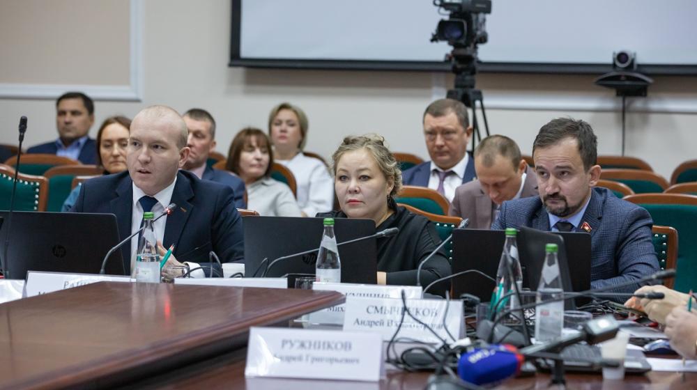 КПРФ в Ненецком АО предложила увеличить региональную выплату пенсионерам