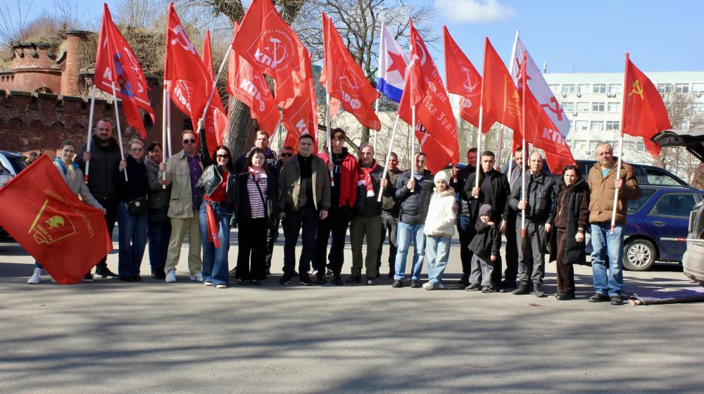 Автопробег «Красные крылья Победы» в Калининграде