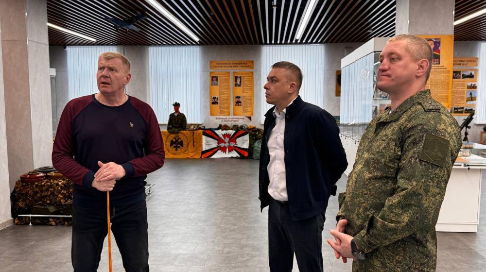 Сенатор Российской Федерации Айрат Гибатдинов в ходе рабочей поездки посетил Ульяновское гвардейское суворовское военное училище