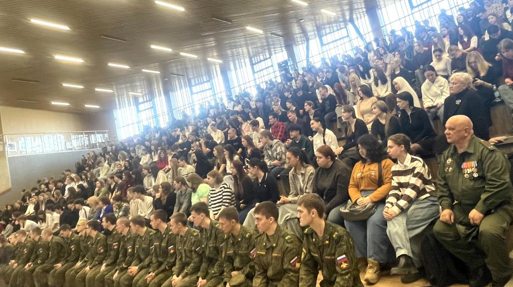 «Любить Родину! Учиться у поколения-победителей!». Г.А. Зюганов выступил по видеосвязи перед новгородскими студентами и преподавателями