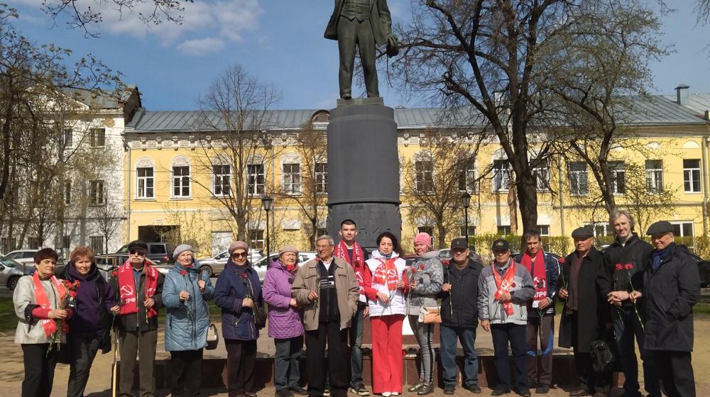 Калужская область. Ленин жил! Ленин жив! Ленин будет жить!