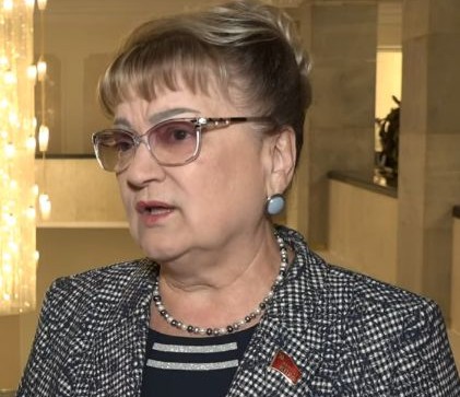 Ольга Алимова: «Учителя работают на пределе возможностей: высокая нагрузка, нехватка кадров, при этом уровень заработной платы, особенно в сельской местности, остаётся низким»