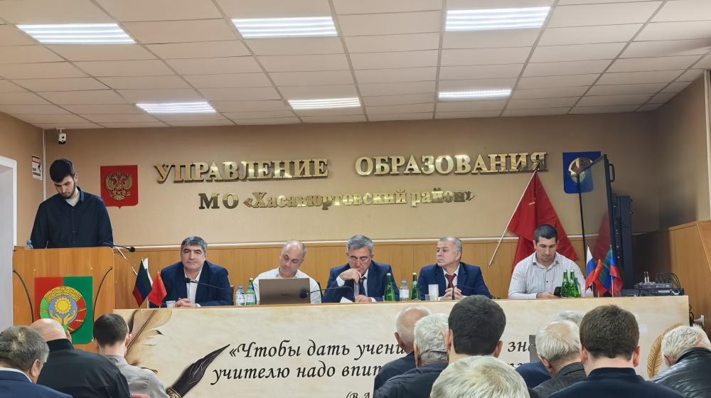 Республика Дагестан. В Хасавюрте отреставрировали памятник В.И. Ленину к 156‑летию со дня его рождения