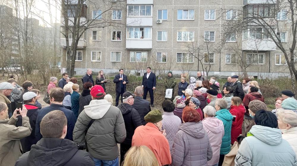 Олег Лебедев продолжает проводить массовые встречи с жителями города Твери