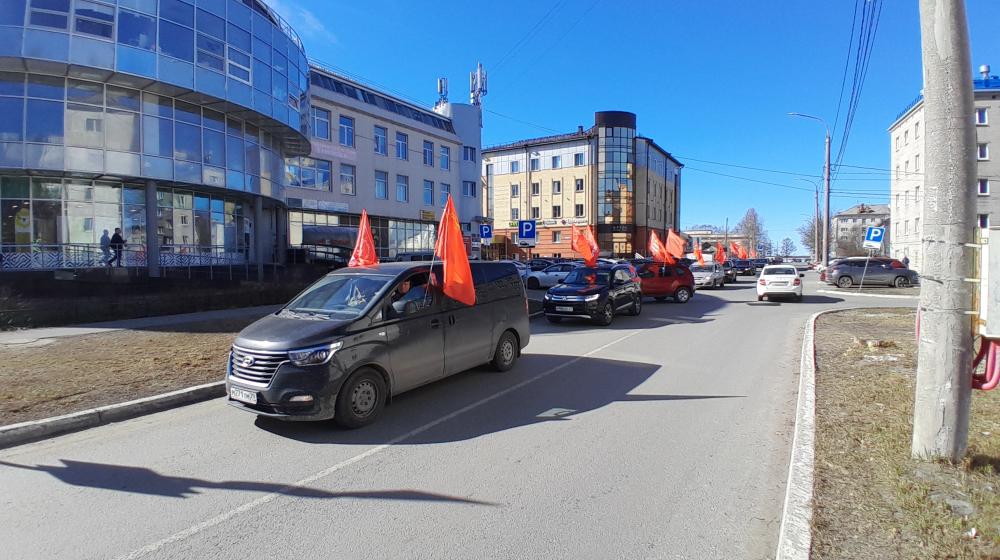 В Архангельске прошел автопробег ко Дню Космонавтики