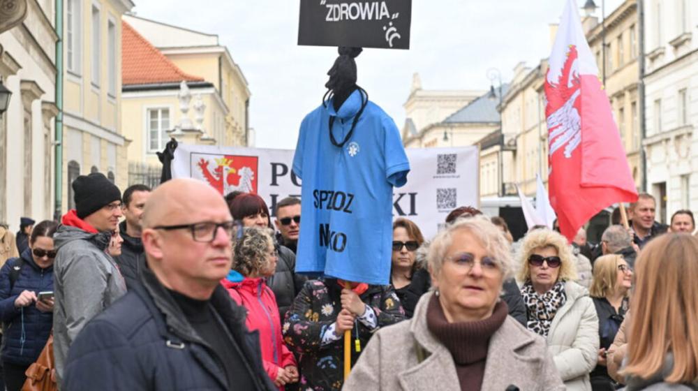 «Чёрная неделя». Газета «Правда» рассказывает о протестах медиков в Польше