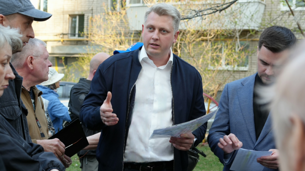 Жители Екатеринбурга на встрече с депутатами-коммунистами: «Мы не против жилья, мы против хаоса»