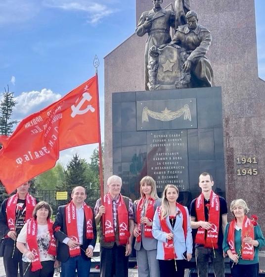 Тульские коммунисты провели мероприятия в честь Великой Победы
