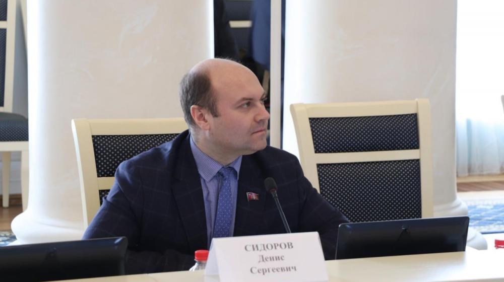 Депутат КПРФ Денис Сидоров «Без рабочих мест и социальной инфраструктуры село не удержать» — итоги «Правительственного часа» в Рязанской облдуме