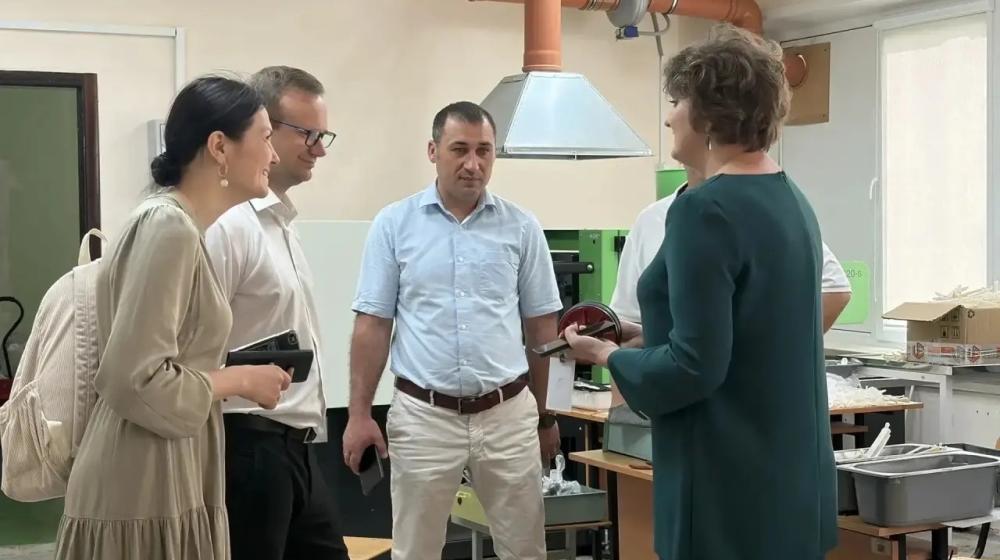 Владимир Исаков встретился со студентами Новомосковского института РХТУ им. Д.И. Менделеева