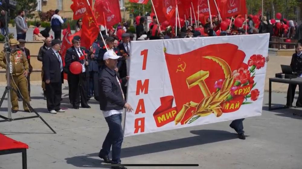 Парад в Дербенте. В Дагестане продолжаются празднования международного дня солидарности трудящихся – 1 мая
