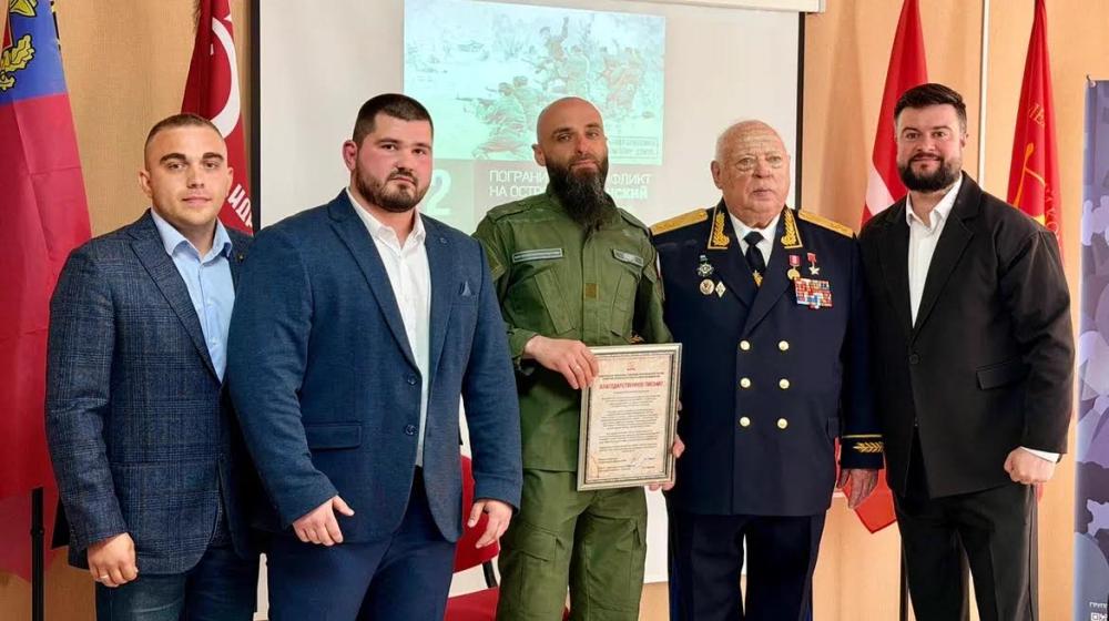 В Кемеровском обкоме КПРФ состоялась встреча с Героем Советского Союза Юрием Бабанским