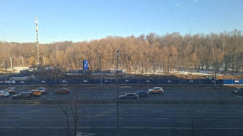 Москва. Народная приемная КПРФ в ВАО. Депутат Госдумы Сергей Обухов добился компенсационного озеленения Измайловского парка