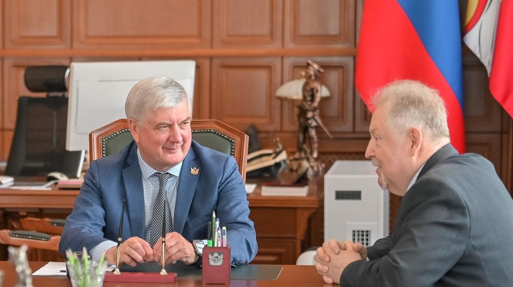 Депутат Госдумы, секретарь ЦК КПРФ Сергей Обухов встретился с губернатором Воронежской области Александром Гусевым