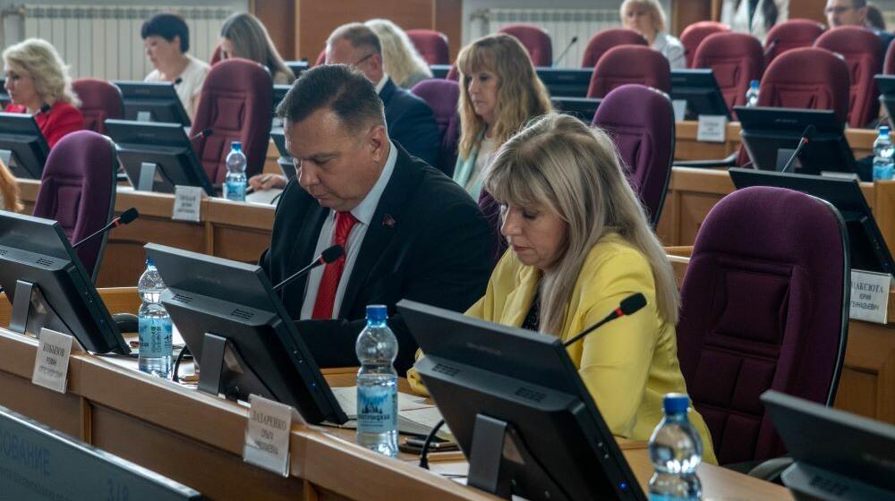 Лидер амурских коммунистов Роман Кобызов: Оперировать неправовыми терминами при работе над законами недопустимо!