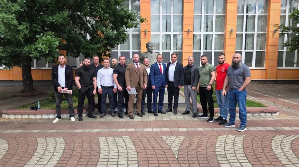 Подмосковные коммунисты: Трудом народа Родина сильна!