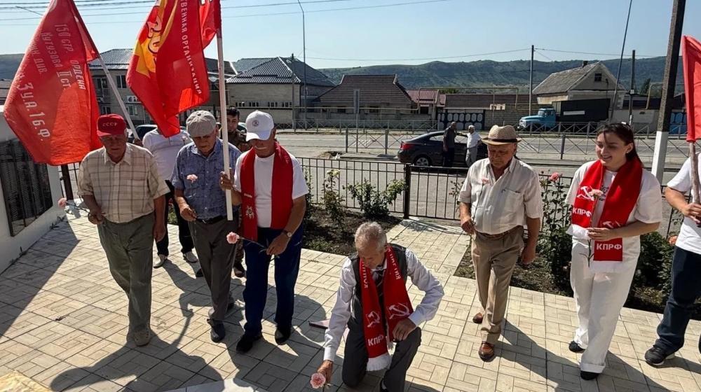 В Кабардино-Балкарии прошел патриотический автопробег «Красные крылья Победы»