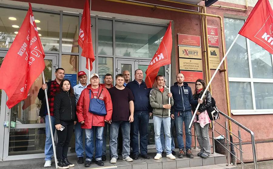 В Иванове прошел автопробег «Красные крылья Победы»