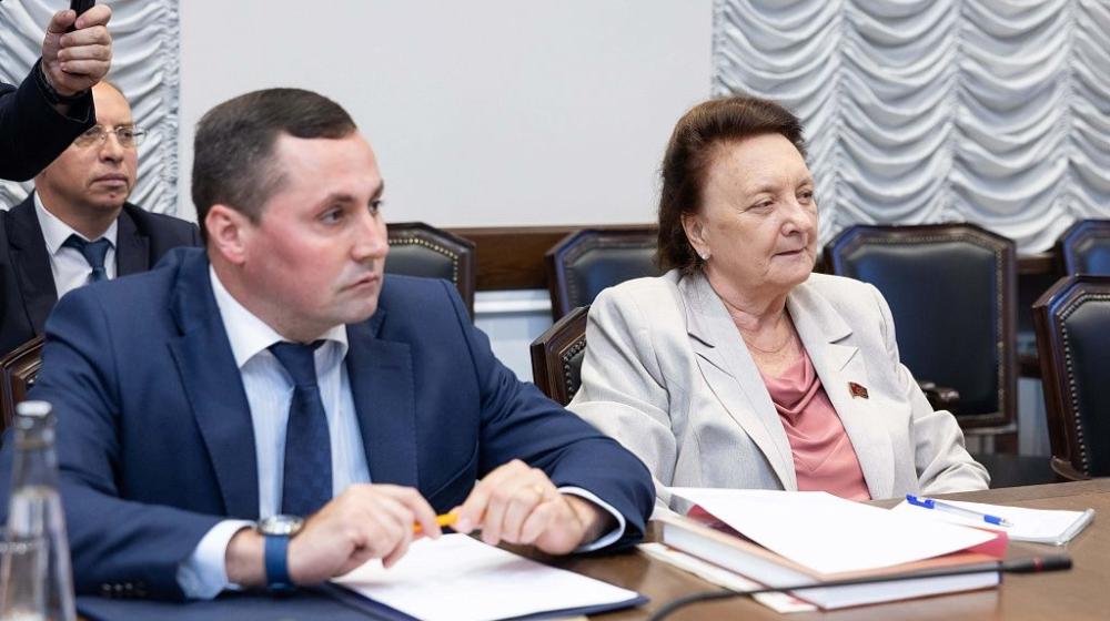 Губернатор Андрей Бочаров провел встречу с лидерами парламентских фракций Волгоградской областной Думы