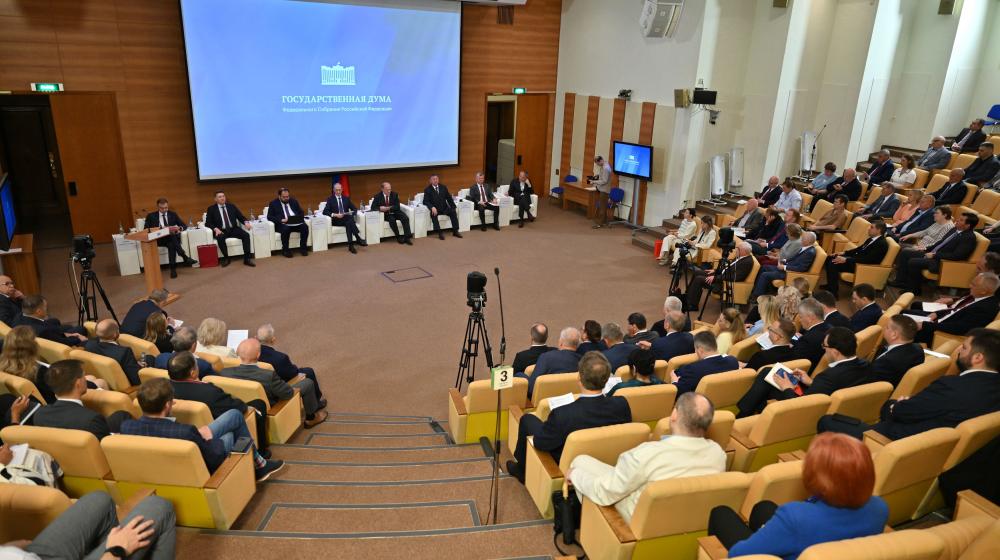 Заседание фракции КПРФ с Заместителем председателя правительства Российской Федерации Д.Ю. Григоренко