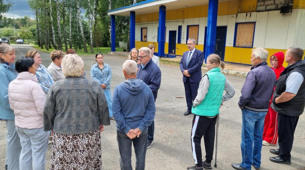 Московская область. От благоустройства до сохранения истории: встреча депутата КПРФ Александра Наумова с жителями села Березнецово