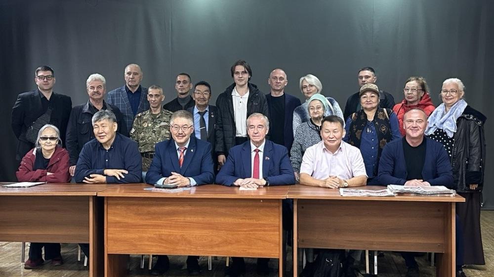 Сергей Левченко и Вячеслав Куличкин в Нерюнгри: доходы от природных богатств должны оставаться в Якутии и работать на её развитие