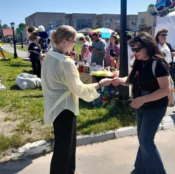 Ивановские коммунисты поздравили жителей сразу нескольких муниципалитетов с днями городов и районов