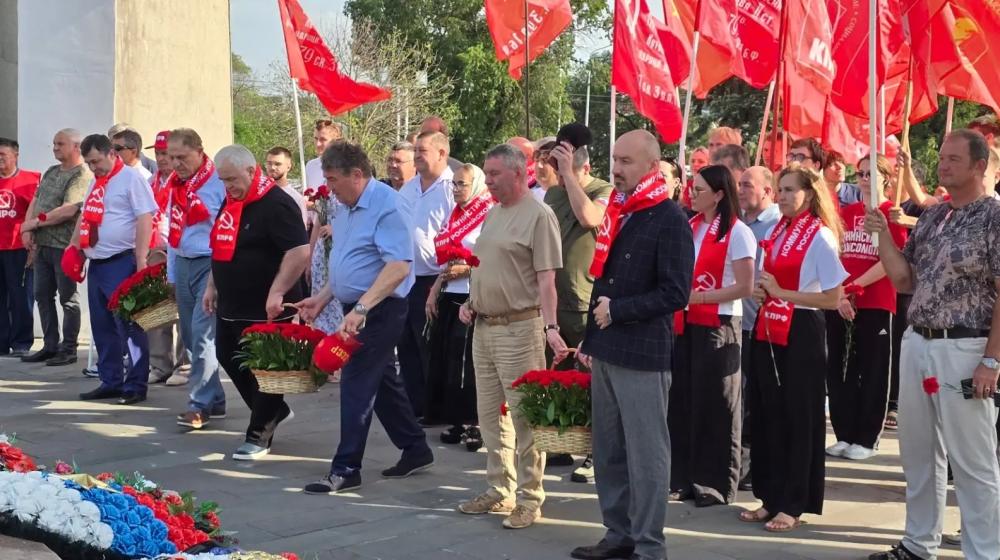 158-й гуманитарный конвой - помощь фронту от коммунистов северного Кавказа и Юга России