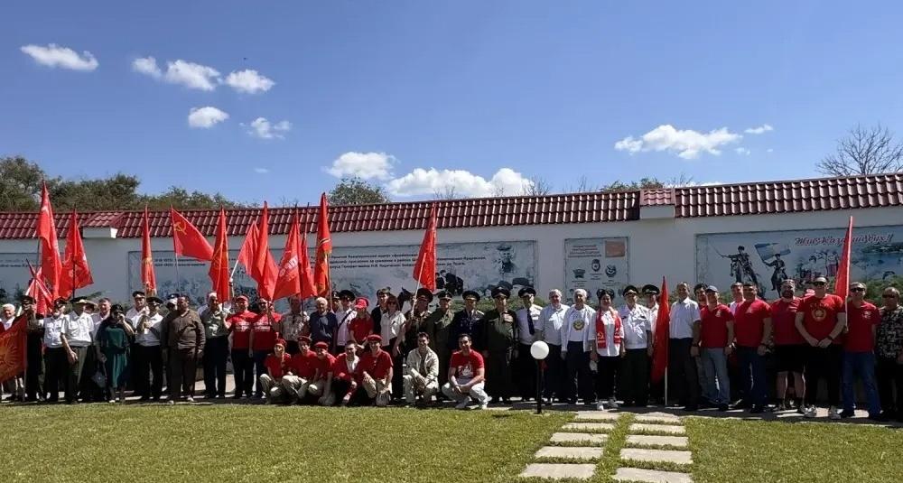 Краснодарский край. Коммунисты Кубани и Дона почтили память красных казаков-героев легендарной Кущевской атаки в августе 1942 года