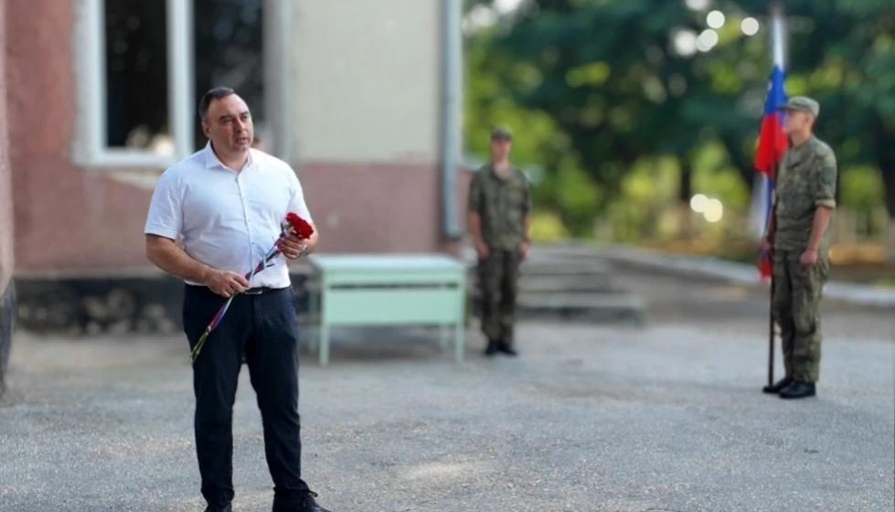Нить поколений и верность долгу: Руководители Крымского рескома КПРФ открыли памятный мемориал в селе Садовое
