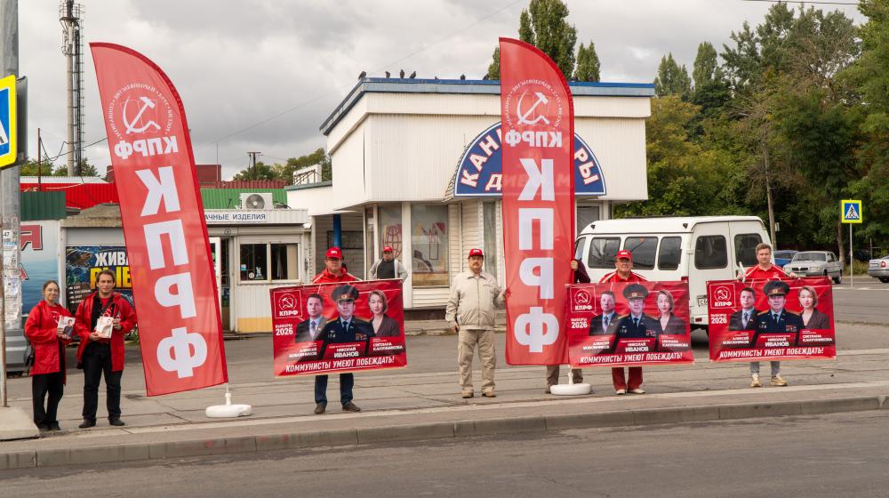 «Красные в городе»: Николай Иванов встретился с жителями Сеймского округа Курска