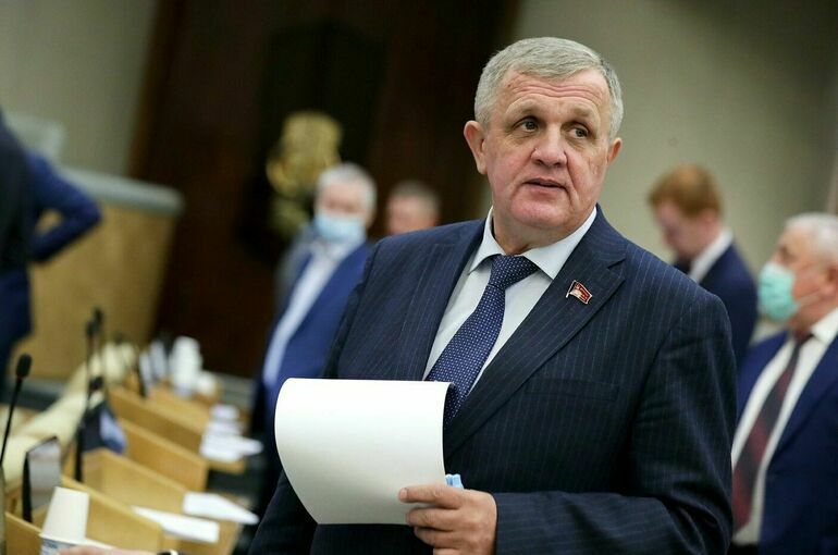 Опыт, системность и контроль: Николай Коломейцев об итогах кадровых назначений в Правительстве и позиции КПРФ