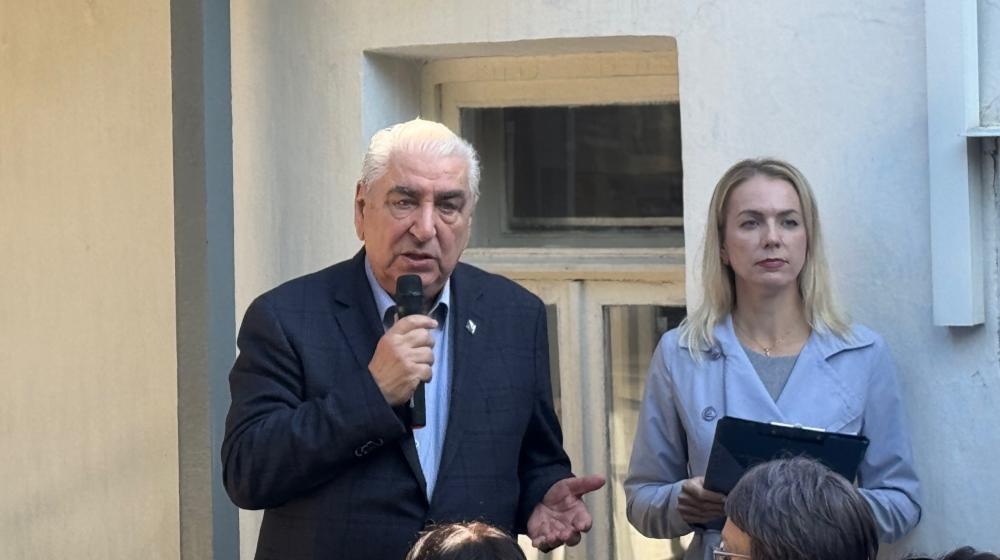 Хранители героического духа: Василий Пархоменко поздравил коллектив Дома-музея Севастопольского подполья с 59-летием