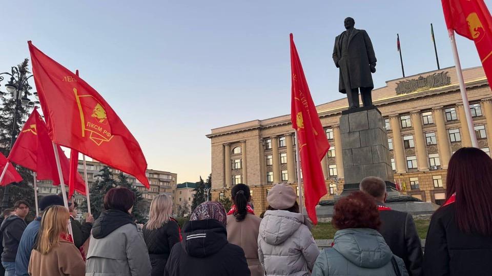 В Пензе торжественно отметили 108-ю годовщину со дня создания Всесоюзного Ленинского Коммунистического Союза Молодёжи