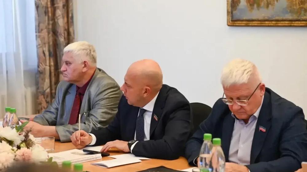 Татарстан. Хафиз Миргалимов: «Представленный на рассмотрение проект бюджета-2027 – это бюджет развития»
