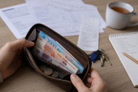 Сергей Обухов – «Свободной прессе»: «Платёжка не должна расти быстрее инфляции, а 10% дохода — это предел, за которым должно помогать государство»