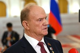 Геннадий Зюганов: Комсомол - это лучшая школа жизни. Я вступил в нее досрочно