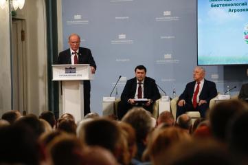 Состоялся круглый стол «Законодательное регулирование развития биотехнологий в Российской Федерации. Агроэкологический аспект»