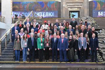 Участники Международного медиафорума «Правда против неофашизма» посетили музей Победы на Поклонной горе