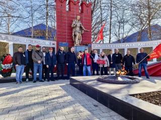 Подмосковные коммунисты: Работа в интересах народа!