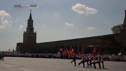 Репортаж телеканала «Красная линия» о торжественном приёме в ряды пионерии
